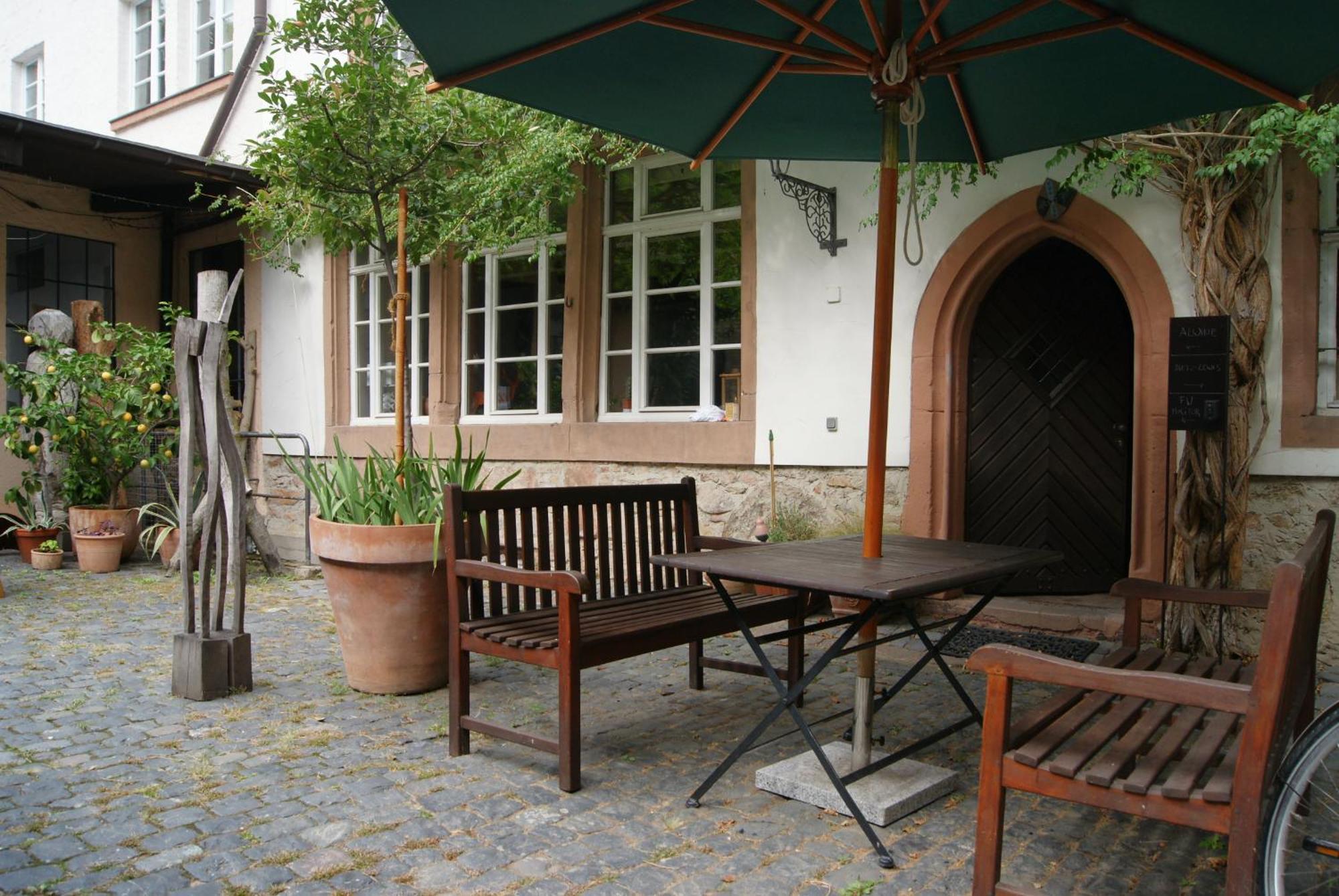 Historischer Adelshof Am Marktplatz, Atelier 70 M² Weinheim Dış mekan fotoğraf
